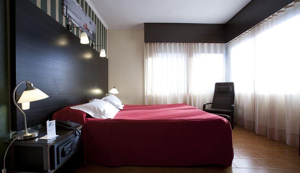 Hrc Hotel Мадрид Экстерьер фото
