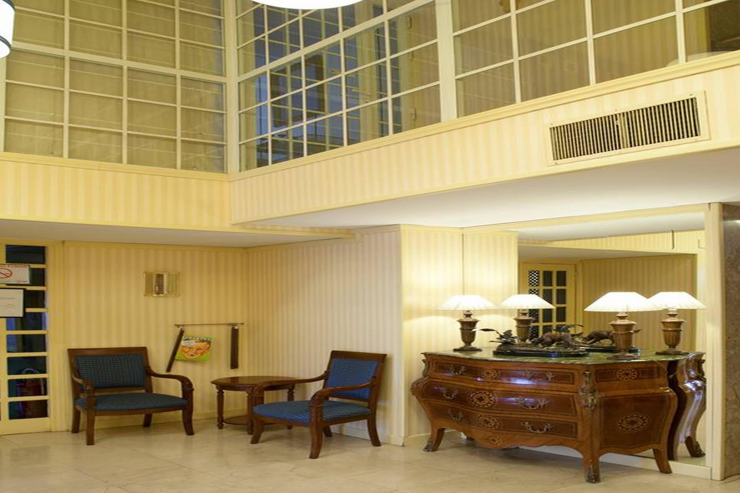 Hrc Hotel Мадрид Экстерьер фото