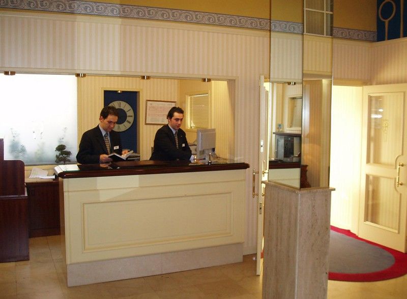 Hrc Hotel Мадрид Экстерьер фото