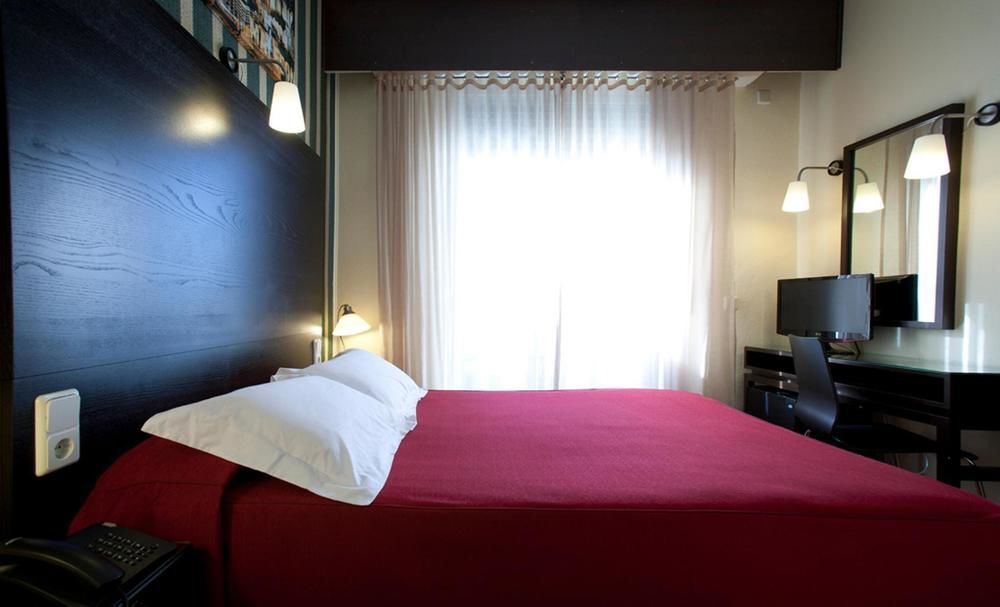 Hrc Hotel Мадрид Экстерьер фото