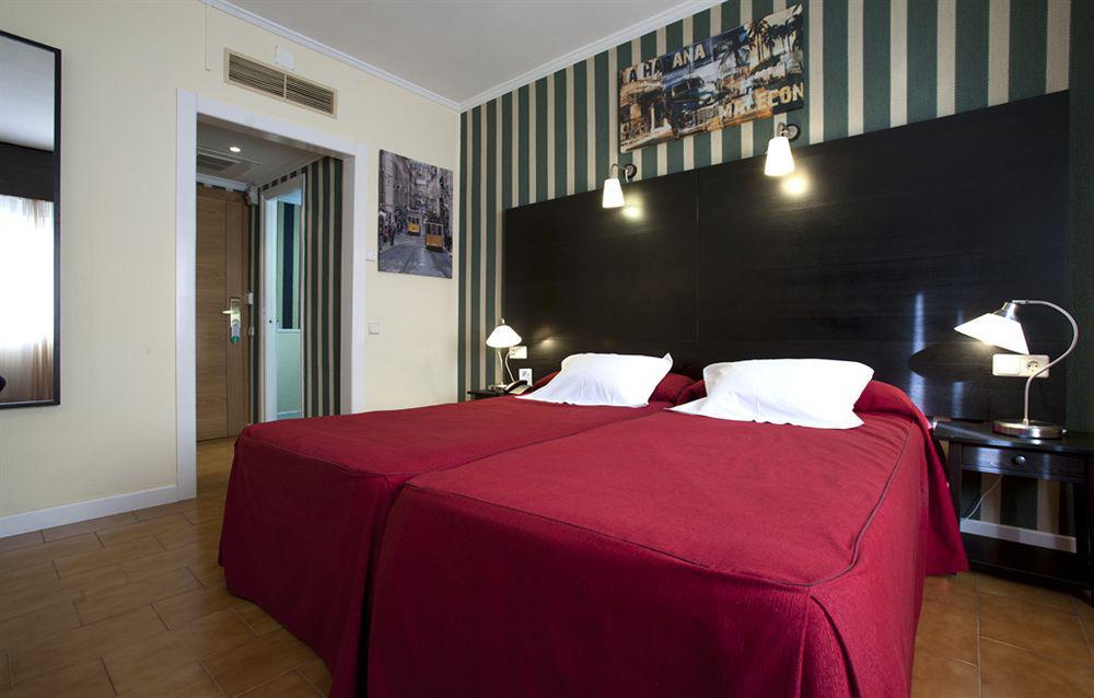 Hrc Hotel Мадрид Экстерьер фото